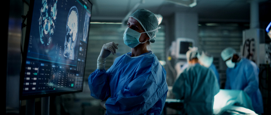 Healthcare operating room setting with monitor | CMMS
