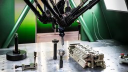 Robot fabricates intricate component for large equipment
