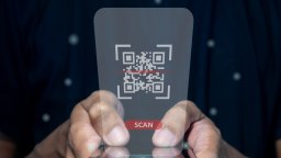 Mobile phone app scanning spare parts | Maintainly